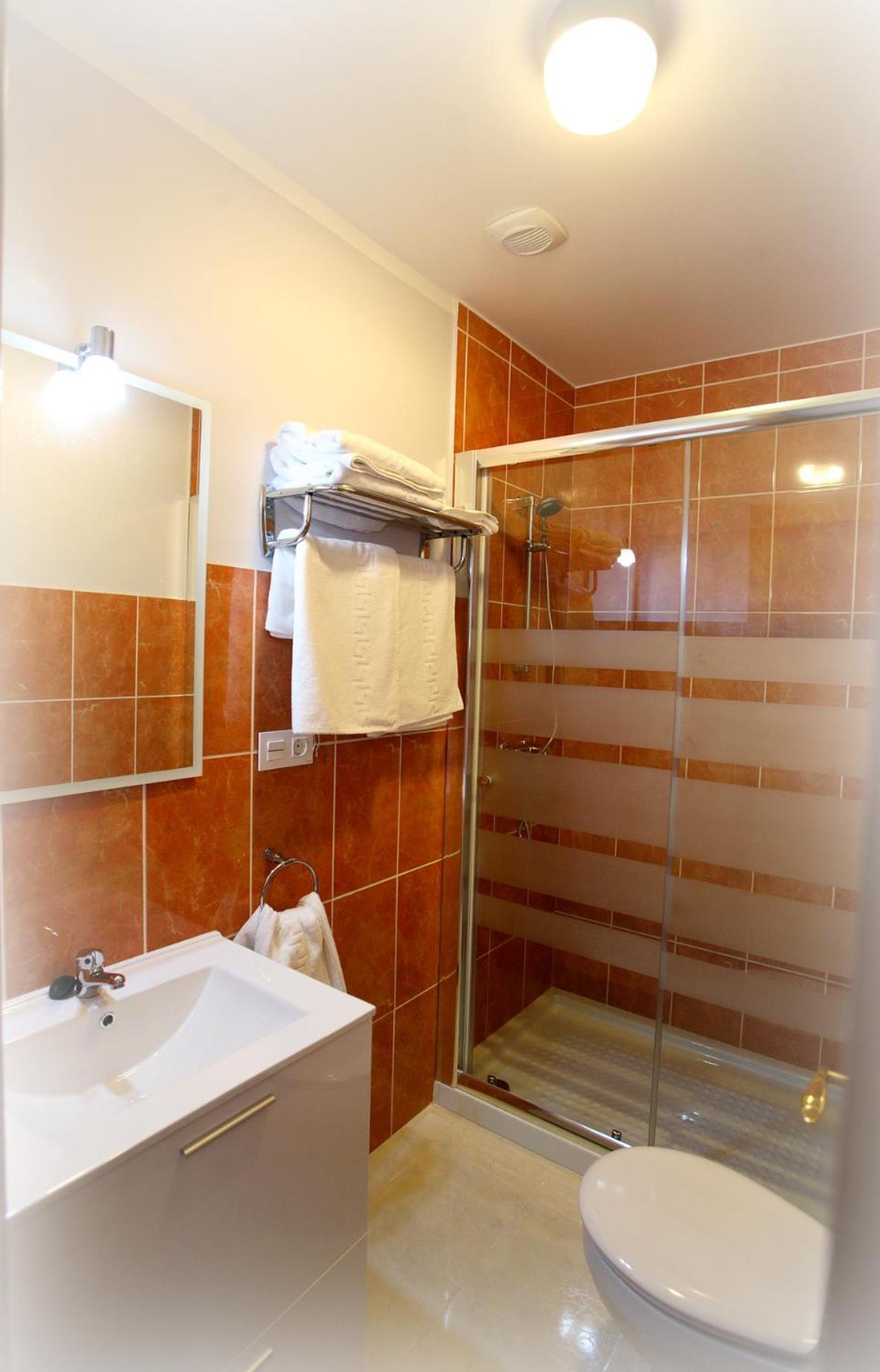 Apartamentos Fermin Onís المظهر الخارجي الصورة