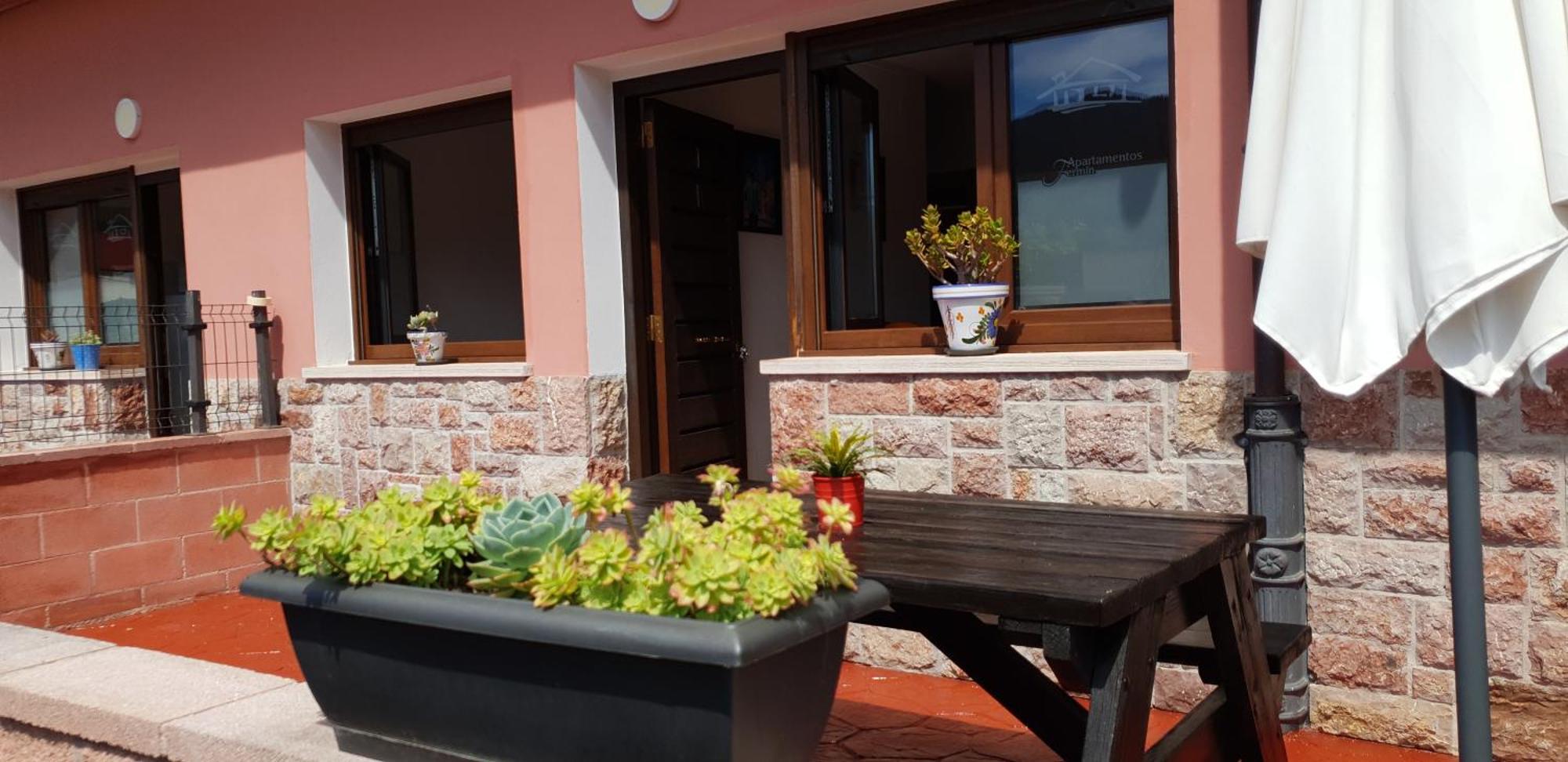 Apartamentos Fermin Onís المظهر الخارجي الصورة